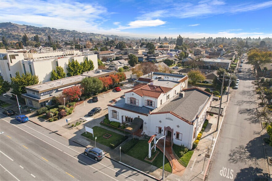 More Photos Of 1370 Santa Rosa St, San Leandro Funeral Home For Sale