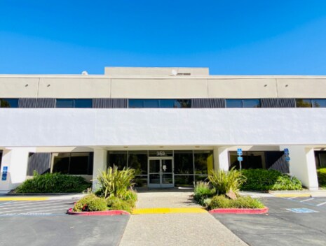 More Photos Of 350 Oakmead Pky, Sunnyvale Research And Development For Lease