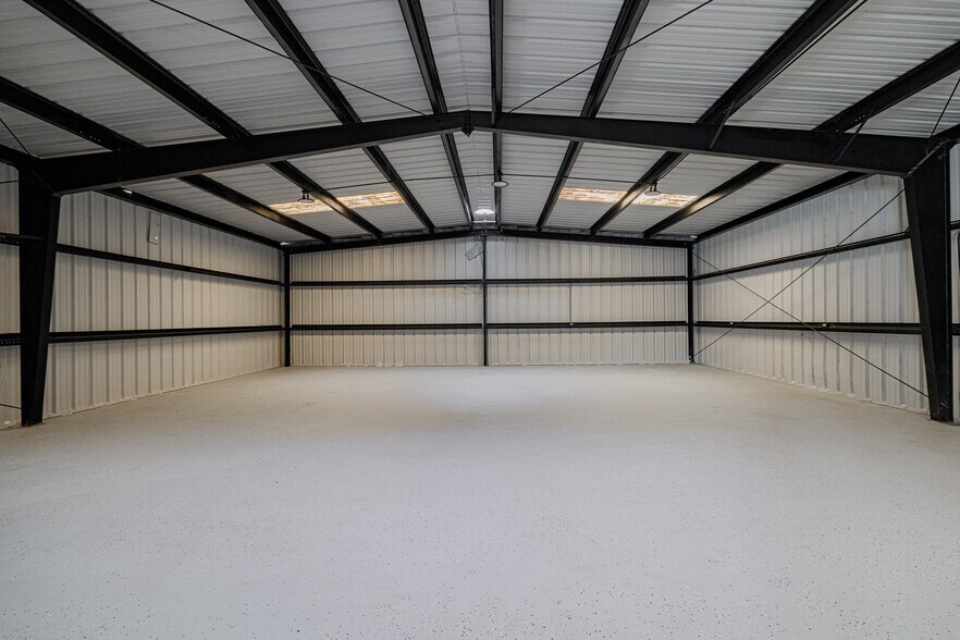 More Photos Of 104 N Shaver St, Pasadena Industrial For Lease