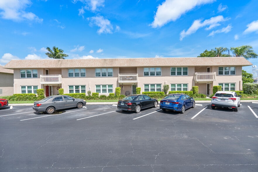 More Photos Of 311-357 Gulfstream Rd, Dania Apartments For Sale