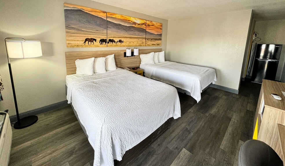 More Photos Of 600 E Broadway St, Van Horn Hotel For Sale