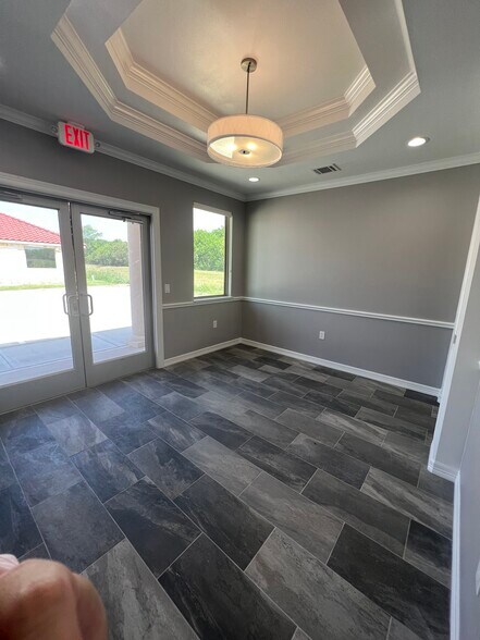 More Photos Of 2743 Smith Ranch Rd, Pearland Loft Creative Space For Sale