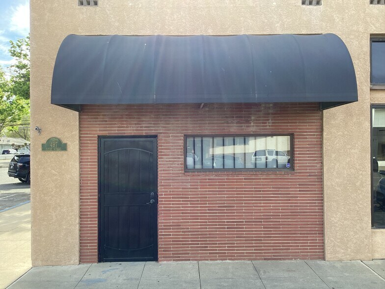 More Photos Of 495-497 5th St, Gustine General Retail For Sale