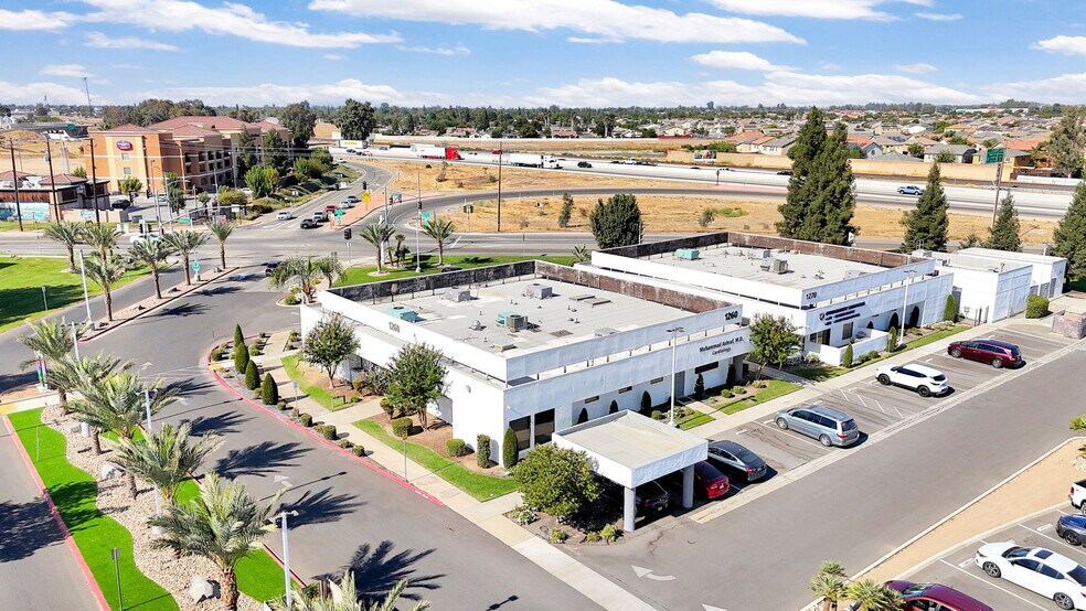 More Photos Of 1260 E Almond Ave, Madera Medical For Sale