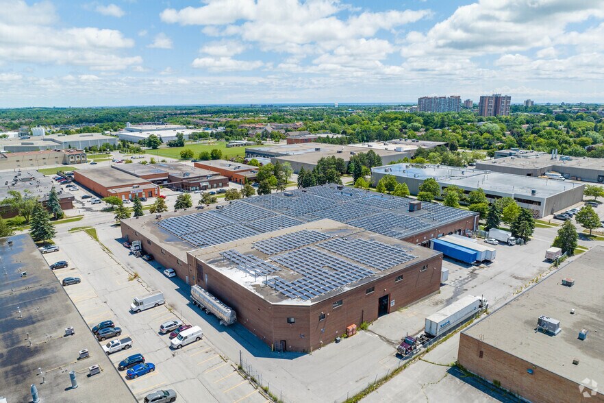 More Photos Of 80-100 Finchdene Sq, Toronto Warehouse For Lease