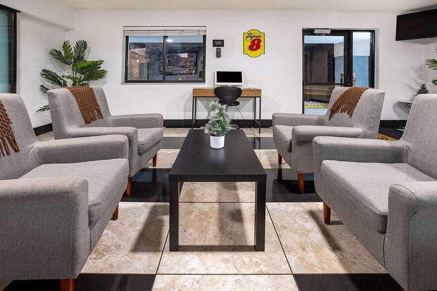 More Photos Of 195 Highway 61 Connector Hwy, Villa Rica Hotel For Sale