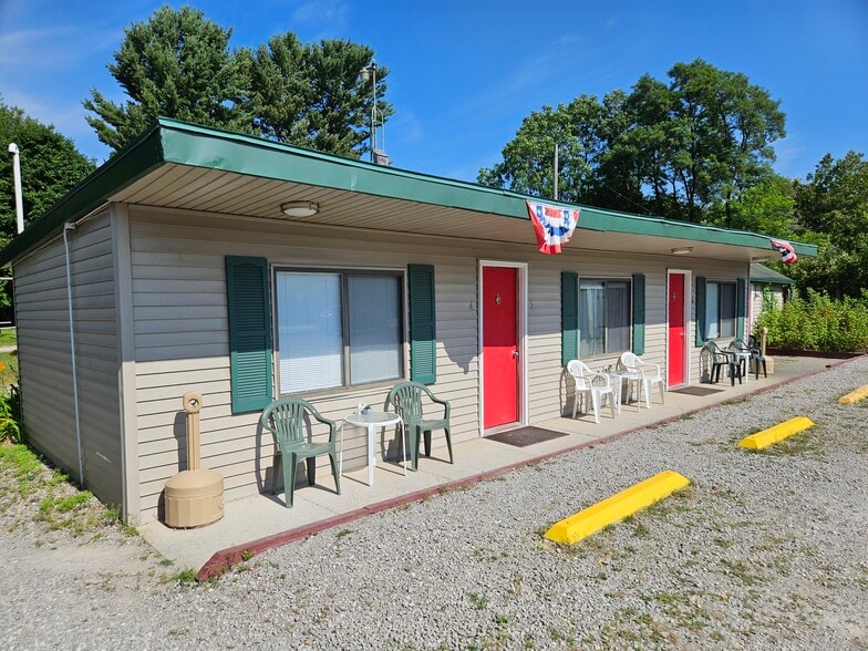 More Photos Of 272 S US 23, Harrisville Hospitality For Sale