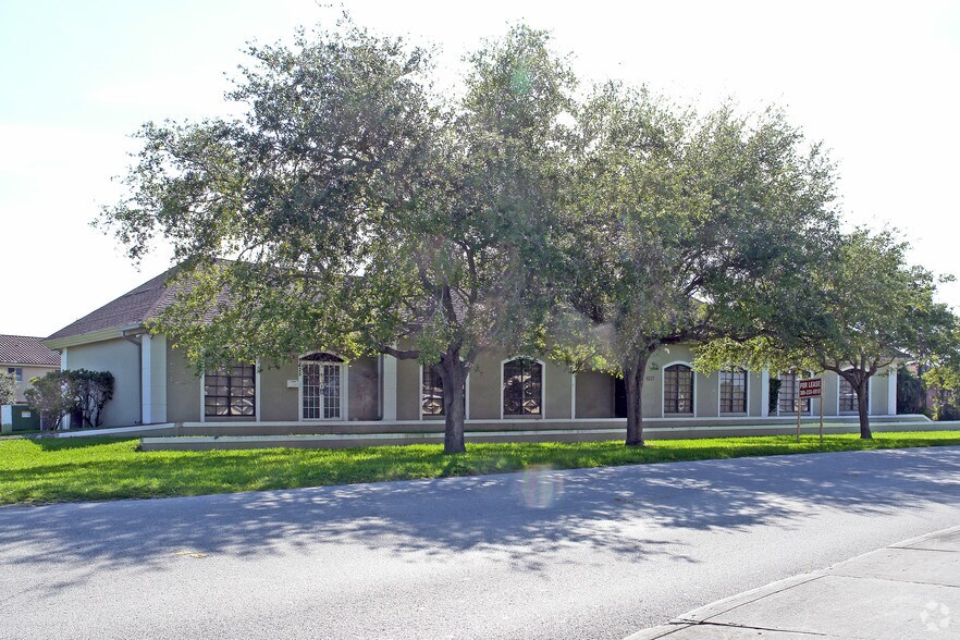 More Photos Of 9245 SW 158th Ln, Miami Office For Lease