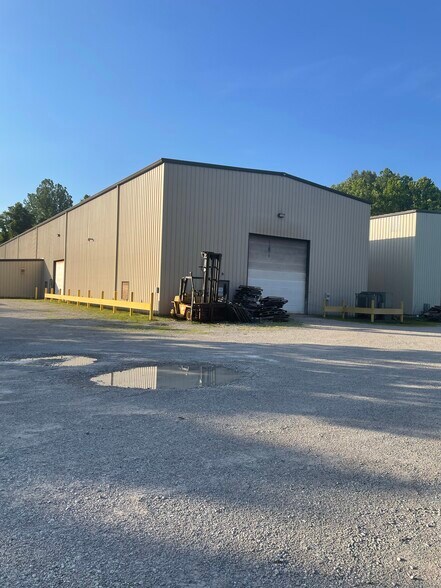 More Photos Of 1042 County Road 60, South Point Manufacturing For Lease