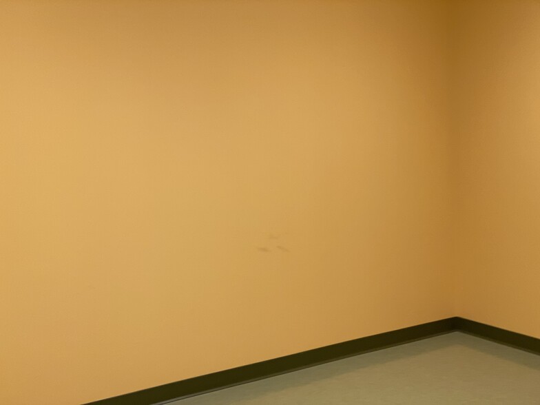 More Photos Of 44355 Premier Plaza, Ashburn Office For Sale