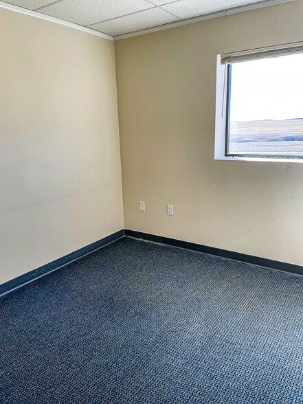 More Photos Of 14472 Commerce Park Blvd, Williston Warehouse For Sale