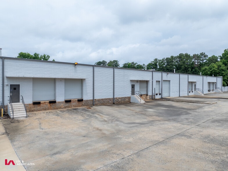 More Photos Of 5070 Minola Dr, Stonecrest Distribution For Sale