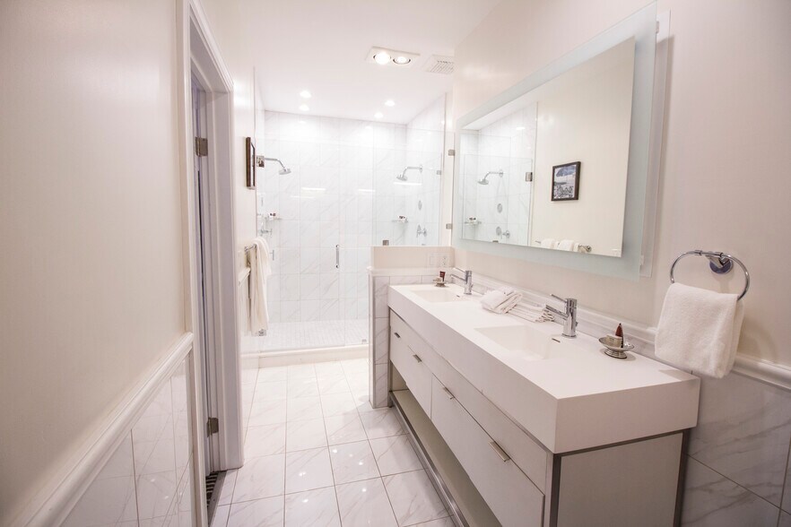 More Photos Of 440 Post St, San Francisco Hotel For Sale