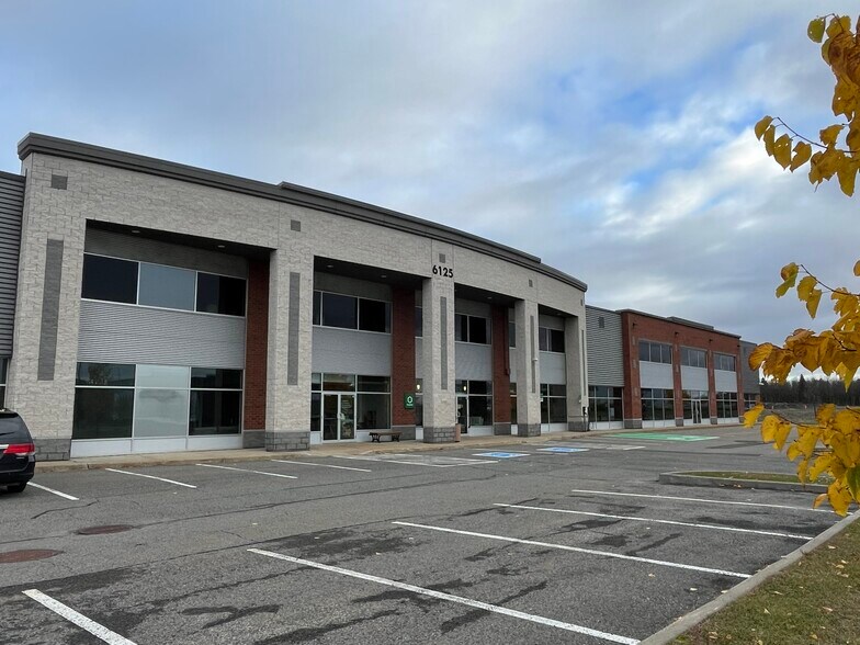 Primary Photo Of 6125 Boul Wilfrid-Carrier, Lévis Office For Lease