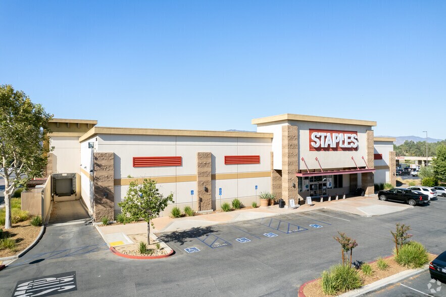 Primary Photo Of 29225 Central Ave, Lake Elsinore Freestanding For Lease