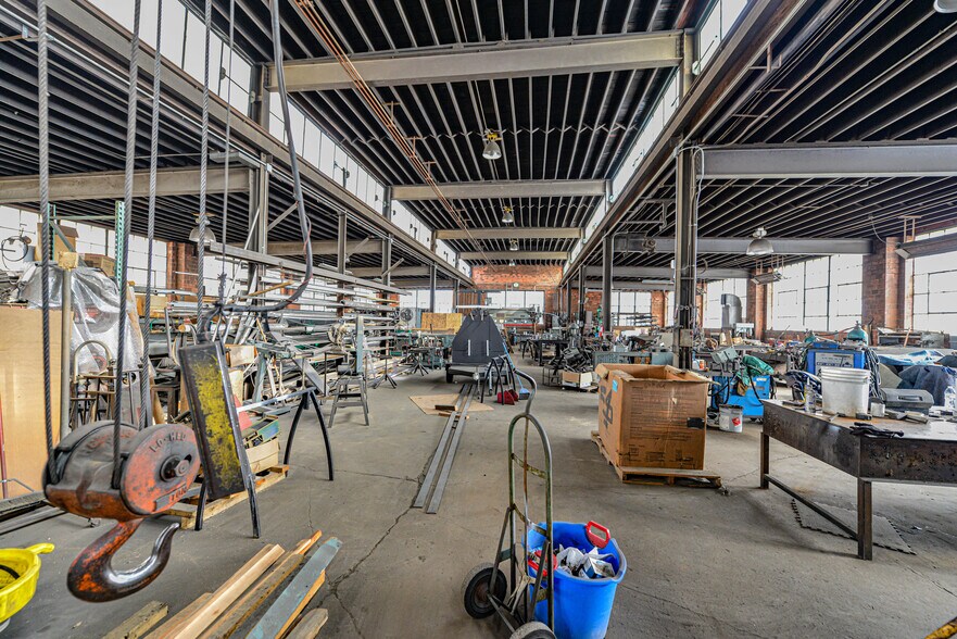 More Photos Of 2600 N 9th St, Saint Louis Manufacturing For Sale