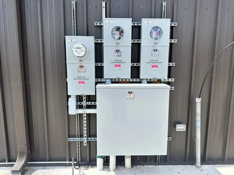 More Photos Of 23516 Haven Blvd, Ponchatoula Storefront Retail Residential For Sale