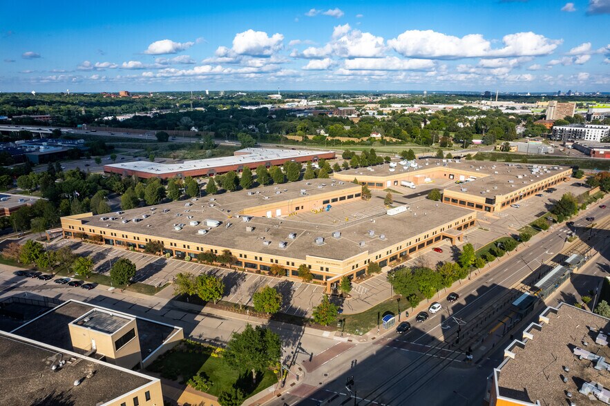 More Photos Of 2635 W University Ave, Saint Paul Unknown For Lease
