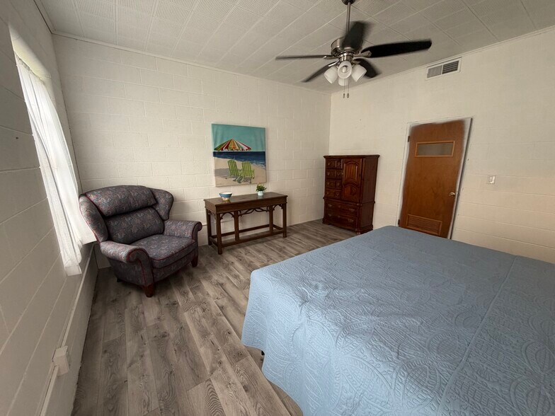 More Photos Of 204 Senter Ave, Omaha Lodge Meeting Hall For Sale