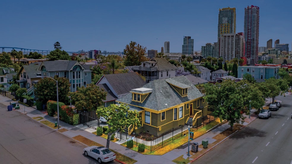 More Photos Of 572 21st St, San Diego Apartments For Sale