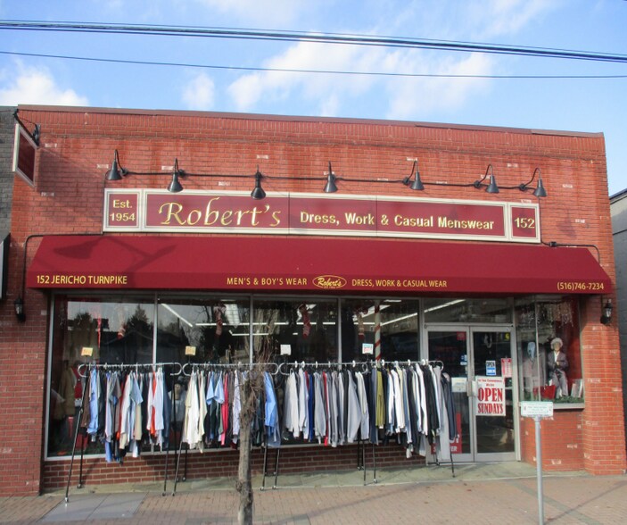 More Photos Of 152 Jericho Tpke, Mineola Storefront For Lease