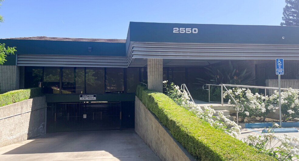 More Photos Of 2550 W Shaw Ave, Fresno Office For Sale