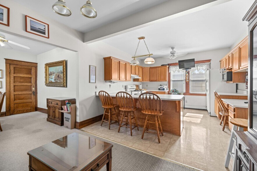 More Photos Of 1975 Seneca St, Buffalo Office For Sale