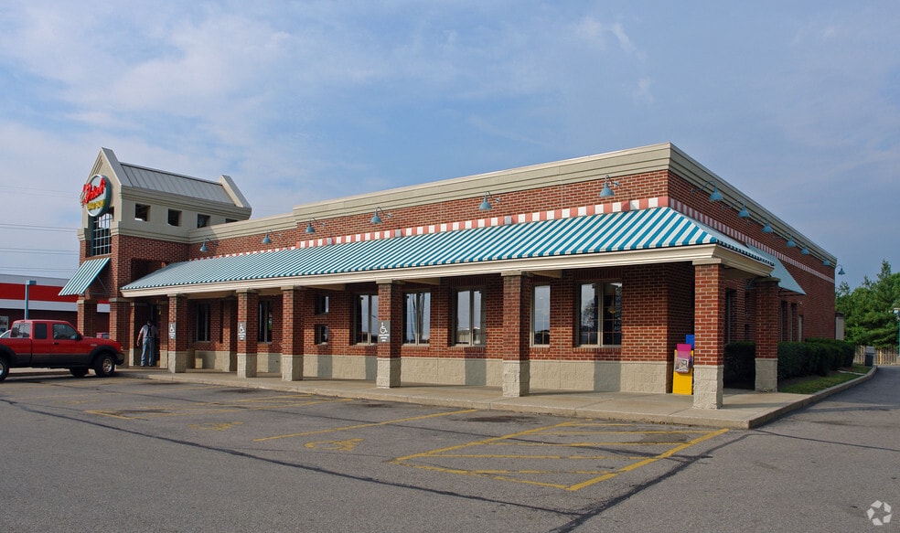 Primary Photo Of 5010 Alexandria Pike, Newport Restaurant For Lease