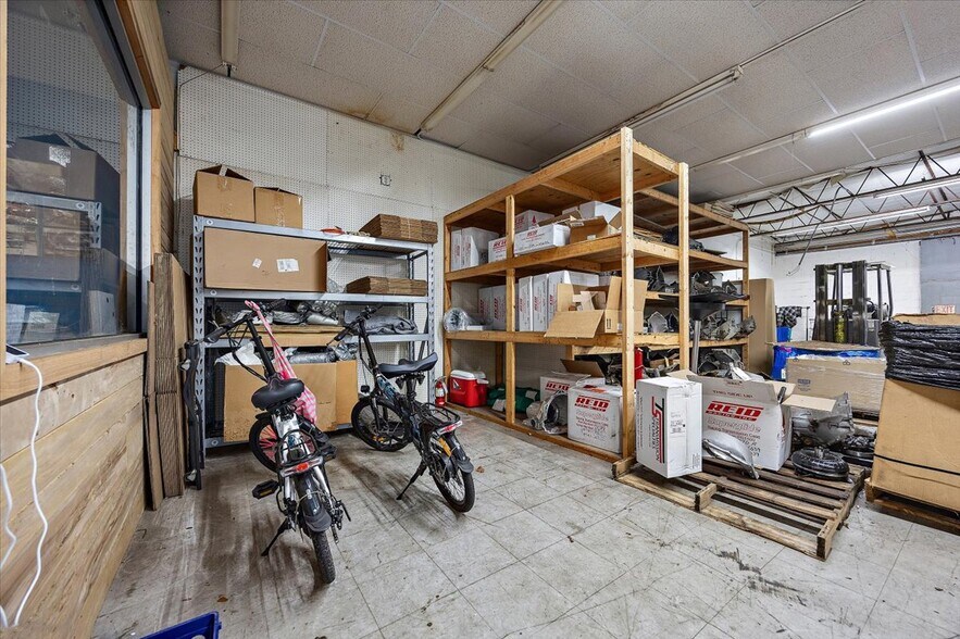 More Photos Of 551625 Us-1, Hilliard Freestanding For Sale