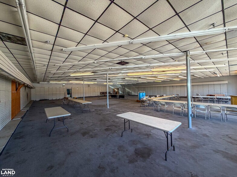 More Photos Of 1243 Washington St, Marion Storefront Retail Office For Sale