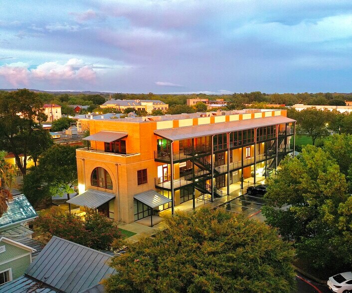 More Photos Of 116 W Blanco Rd, Boerne Office For Lease