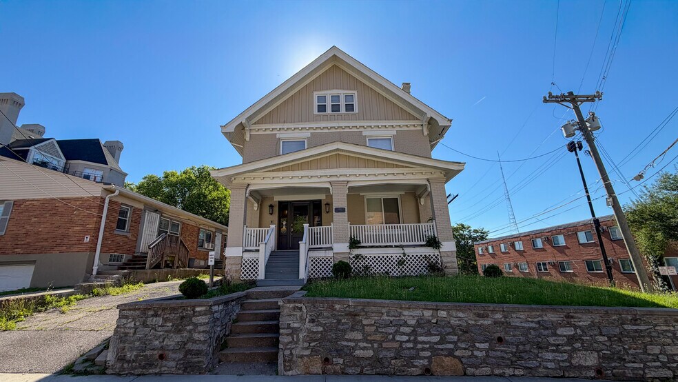 Primary Photo Of 2100 Auburn Ave, Cincinnati Office For Sale