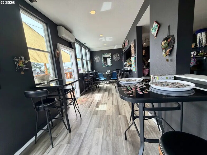 More Photos Of 404 Garibaldi (Hwy 101), Garibaldi General Retail For Sale