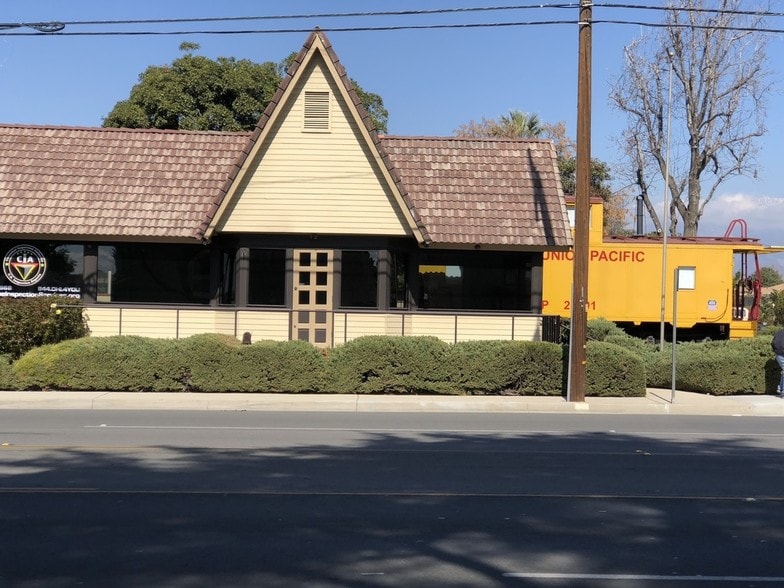 Primary Photo Of 4790 Riverside Dr, Chino Office For Lease