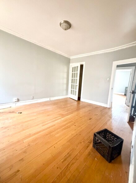 More Photos Of 7154 S Yates Blvd, Chicago Apartments For Sale