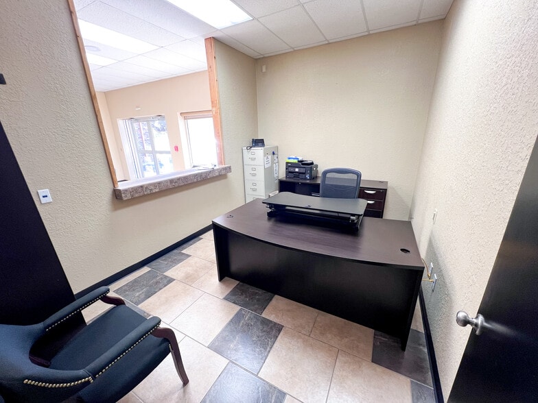 More Photos Of 8100 W Highway 80, Midland Office For Sale