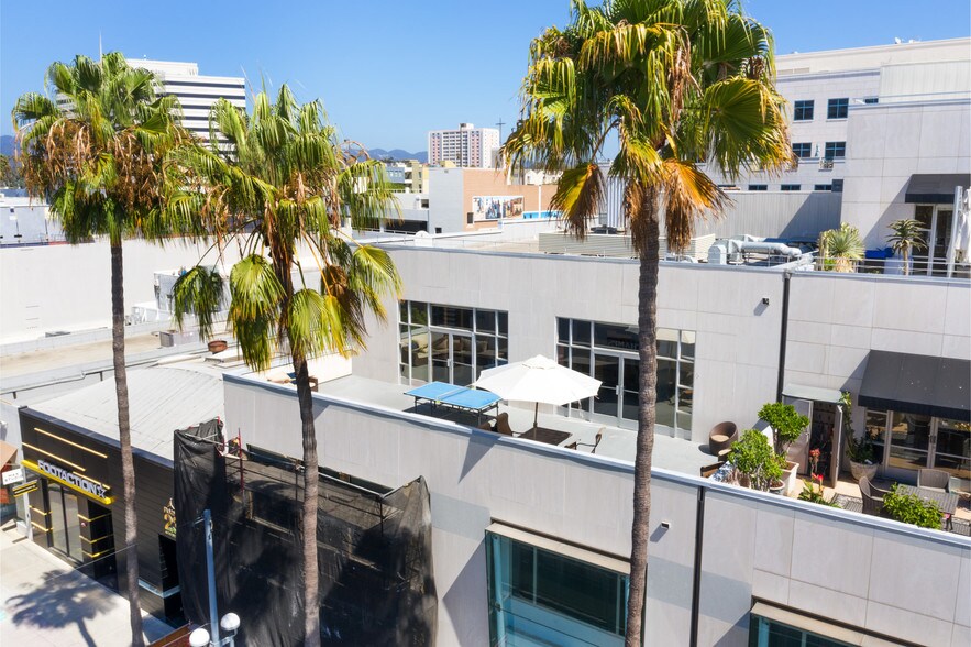 More Photos Of 301 Arizona Ave, Santa Monica Office For Lease