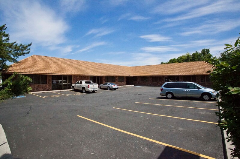 More Photos Of 100 N Fruitland St, Kennewick Office For Lease