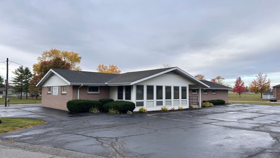 More Photos Of 104 N West St, Edgerton Healthcare For Sale