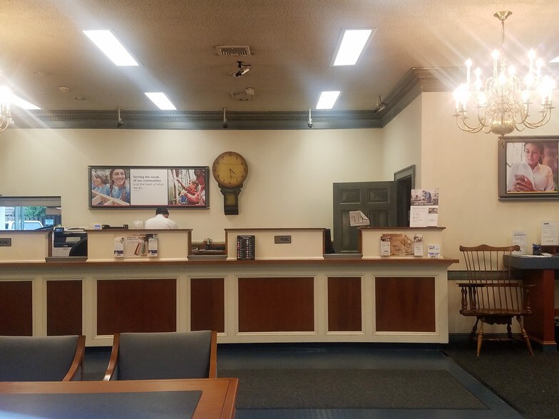 More Photos Of 1059 Bloomfield Ave, West Caldwell Bank For Lease