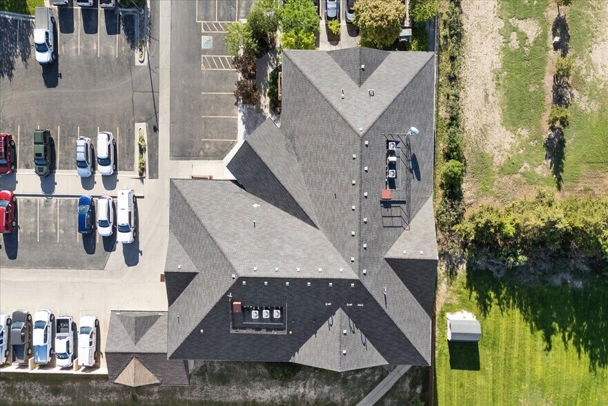 More Photos Of 1103 Old Town Ln, Cheyenne Office For Sale