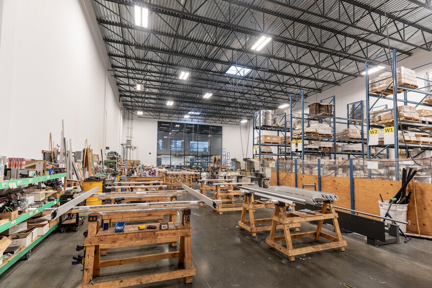 More Photos Of 8218 N Fraser Way, Burnaby Warehouse For Sale