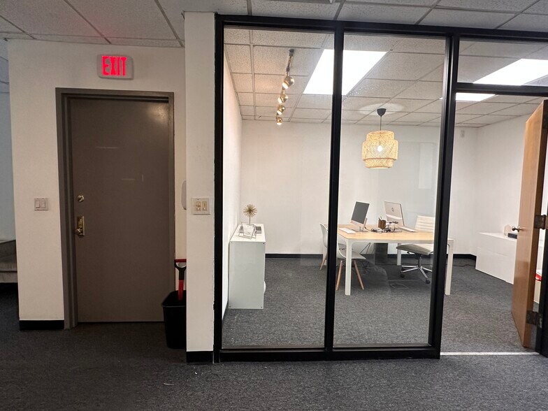 More Photos Of 1143-1147 47th Ave, Long Island City Showroom For Lease