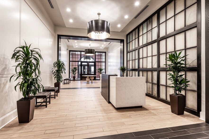 More Photos Of 36 S Pennsylvania St, Indianapolis Office For Lease