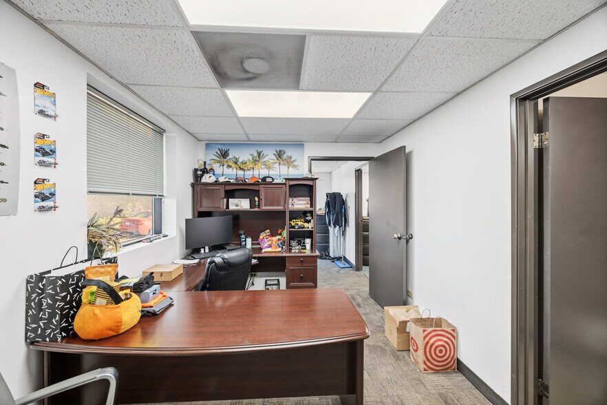 More Photos Of 10855 Irma Dr, Northglenn Warehouse For Sale