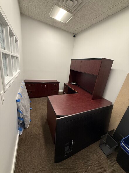 More Photos Of 9-15 38th Ave, Long Island City Warehouse For Lease