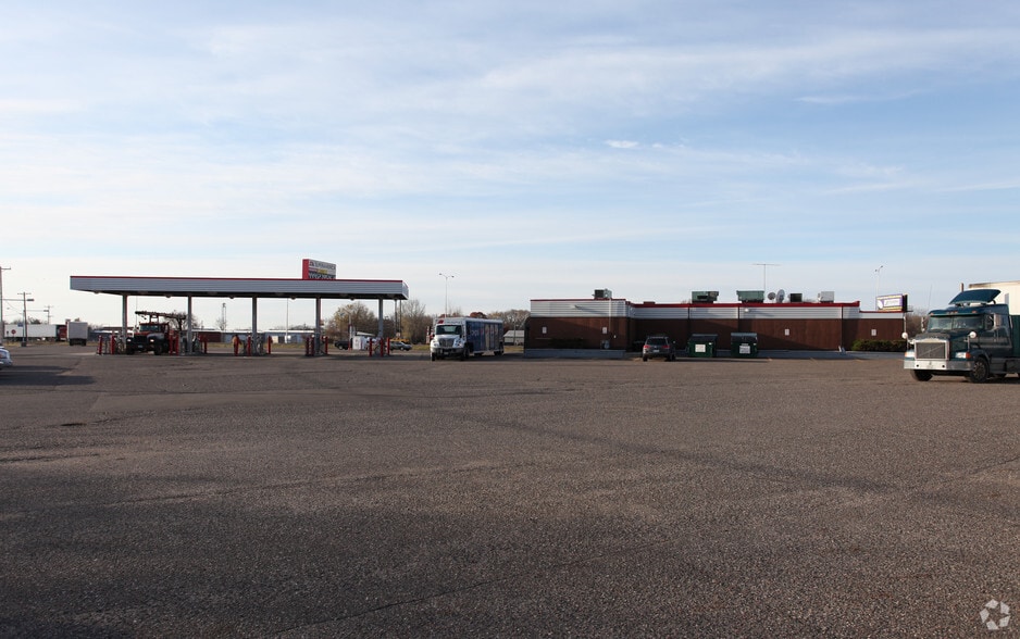 More Photos Of 600 Highway 10 S, Saint Cloud Convenience Store For Sale