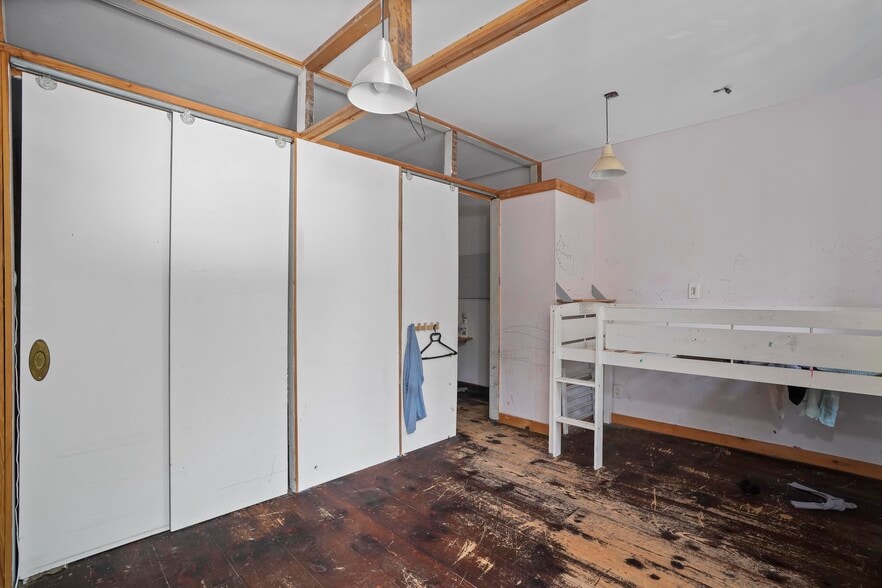 More Photos Of 296 Grand St, Brooklyn Apartments For Lease