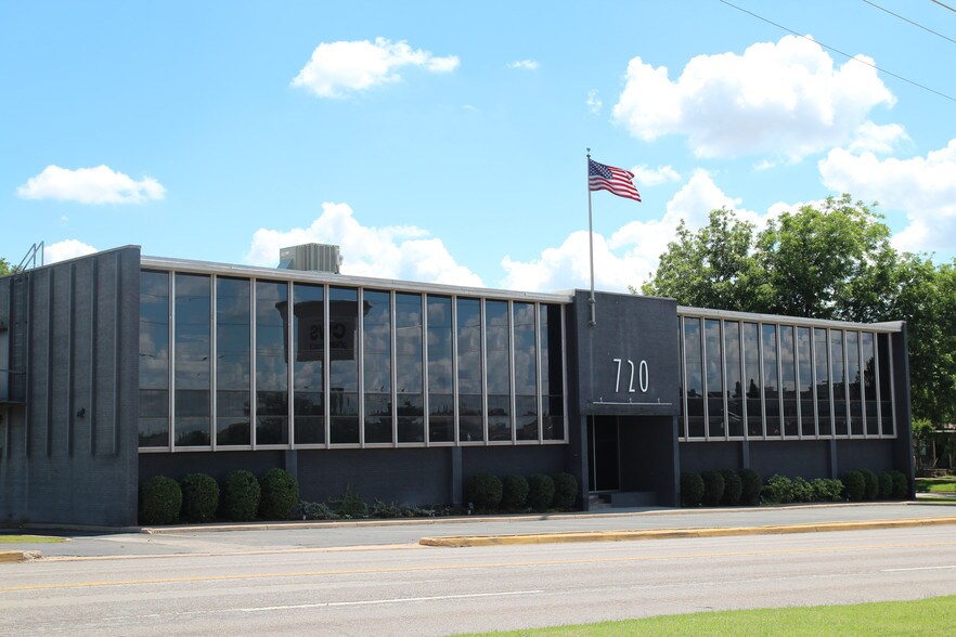 Primary Photo Of 720 NW 50th St, Oklahoma City Office For Lease