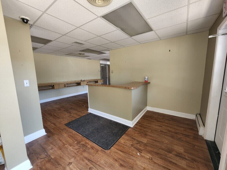 More Photos Of 410 Main St, Southington Storefront Retail Office For Sale
